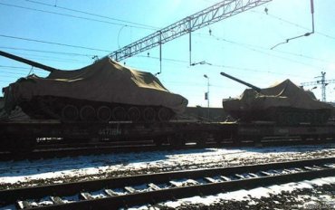 Китайцы в пух и прах раскритиковали новейший российский танк Армата, назвав его отсталым