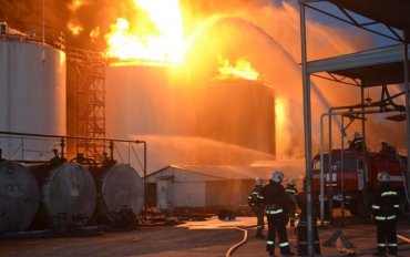 В ГСЧС не обнаружили экологических последствий пожара на нефтебазе под Киевом