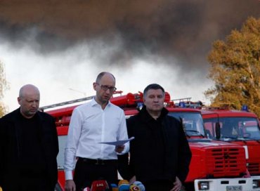 Чип и Дейл пришли на помощь: Аваков и Яценюк приехали на пожар
