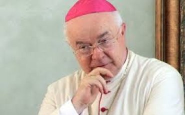Ватикан намерен судить бывшего нунция за домогательства к детям