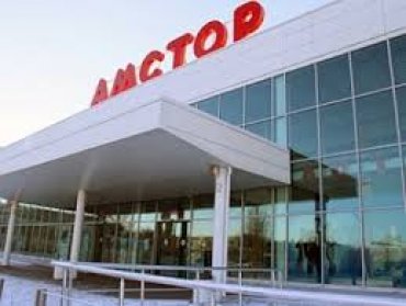 Сотрудники «Амстора» обвиняют Новинского в уничтожении супермаркетов