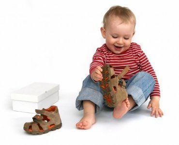 Как  выбрать детскую обувь