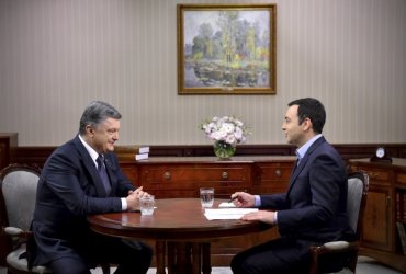 Порошенко отстранил главу Госавиаслужбы после скандала с Саакашвили