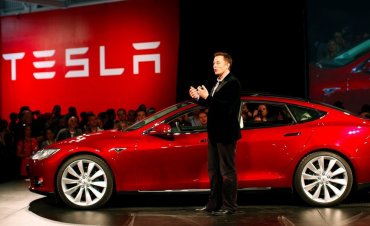 Компания Tesla рассекретила сроки презентации Model 3