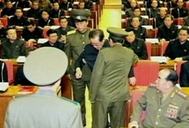 Ким Чен Ын приказал сжечь деревню, напоминающую ему о дяде