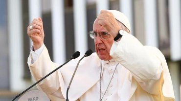 Папа Франциск отказался от пожертвования президента Аргентины из-за цифр 666