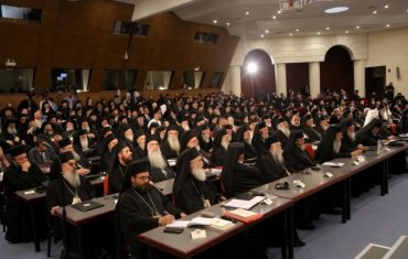 Зачем РПЦ вносит раскол в мировое православие?