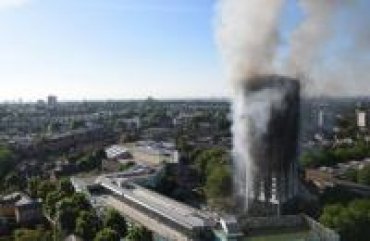 В результате пожара в лондонской многоэтажке Grenfell Tower погибли 58 человек