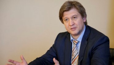 Данилюка надо уволить и посадить – он шантажирует Украину срывом соглашения с МВФ! – блогер