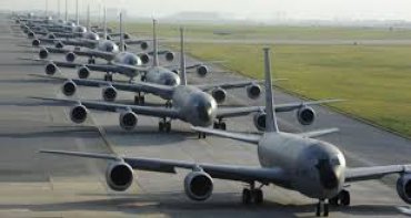 США перебросили в Украину самолёты для заправки бомбардировщиков