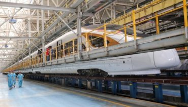 В Китае заработает самый длинный высокоскоростной поезд в мире