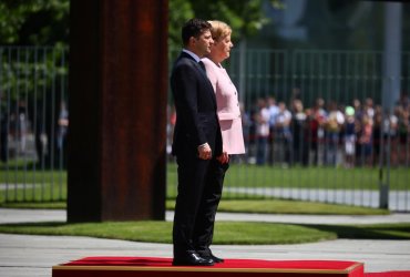 Меркель стало плохо на встрече с Зеленским