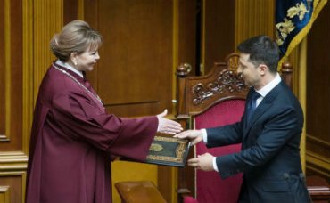 Конституционный суд признал конституционным роспуск Рады