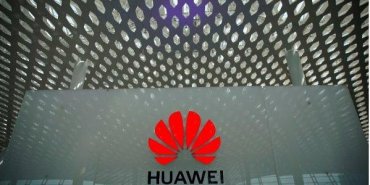 Глава Huawei грозит Google потерей сотен миллионов пользователей