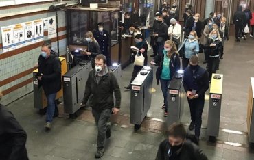 В Киевском метро увеличили число станций, закрываемых на вход в час пик