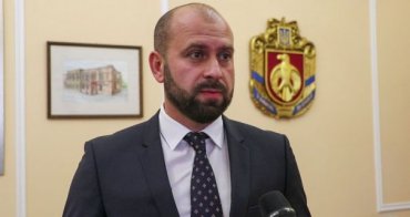 В день увольнения кировоградского губернатора задержали с сумкой, полной денег