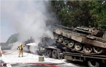 В Польше танки попали в ДТП и сгорели