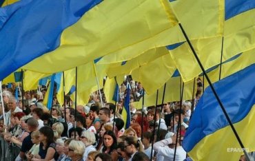 Украина отмечает 25-ю годовщину Конституции