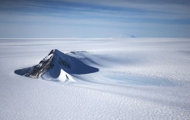 Ученые обнаружили, что в Антарктиде внезапно исчезло большое озеро