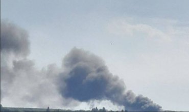 В Днепре прогремели взрывы: над городом столб густого дыма