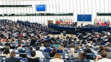 Европарламент поддержал кандидатство в ЕС для Украины и Молдовы
