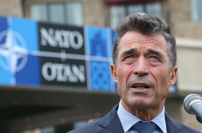 Деякі країни НАТО можуть ввести війська в Україну, – ексгенсек НАТО