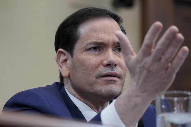 «Це цирк»: Рубіо не витримав атак в Конгресі через сплячого Трампа та подаровані черевики – CNN