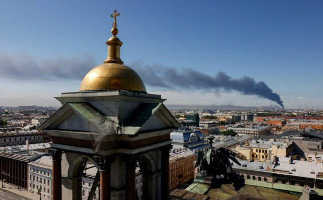 Війна прийшла в Москву і Петербург: заможні росіяни починають відчувати її наслідки