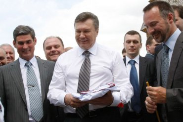Янукович отметит свой день рождения в Крыму
