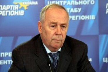 «Регионалы» не собираются снимать Литвина с поста спикера