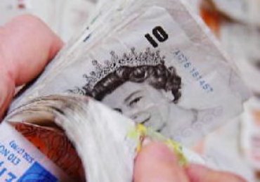 Британский министр считает наличные платежи «порочными»