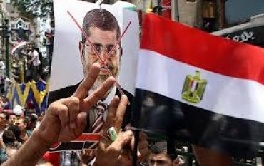 В Египте военные отвергли компромисс, предложенный Мурси