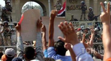 В Египте армия расстреляла демонстрацию сторонников свергнутого Мурси