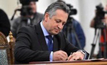 В Румынии посадили министра за мошенничество