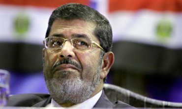Экс-президента Египта обвиняют в шпионаже и убийстве