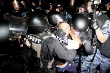 Независимый медиа-профсоюз требует возбудить уголовное дело против Захарченко