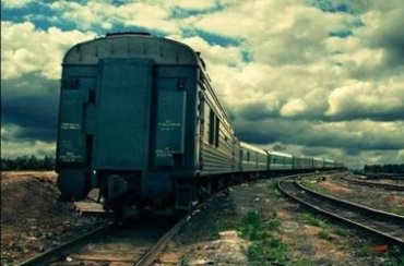 Россия запускает короткие поезда в Крым в обход Украины