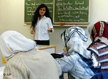 В германских школах учить Христианству будут преподаватели-мусульмане