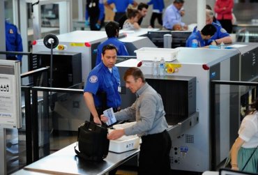 На рейс в США не пропустят без демонстрации работоспособности мобильной электроники