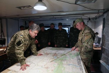 Порошенко утвердил план спецоперации в Луганске и Донецке