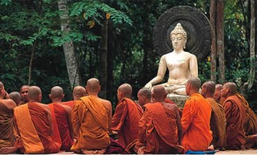Буддисты из Шри-Ланки хотят, чтобы Папы Франциск извинился