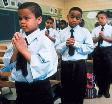 Суд в США запретил молиться в школе