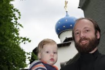 Боевики пригрозили убить детей священника РПЦ