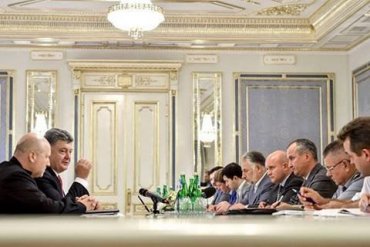 Порошенко созывает Военный кабинет СНБО из-за событий в Мукачево