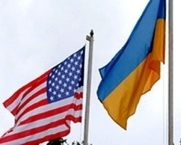 США обещают Яценюку сохранить санкции против России