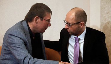 Осенью Яценюка могут отправить в отставку, – Луценко