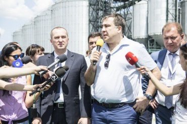 Саакашвили потребовал уволить руководителя Ильичевского морского порта