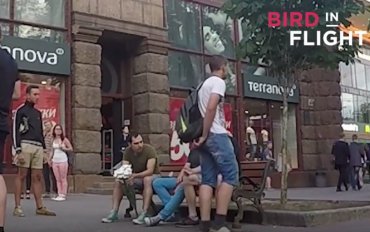 В Киеве бьют геев, как и в Москве