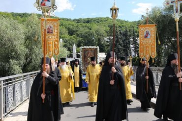 УПЦ призывает все христианские души присоединиться  к Крестному ходу мира, любви и молитвы за Украину