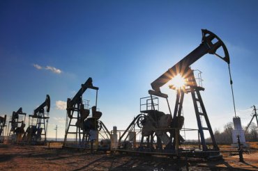 Мировые цены на нефть возобновили падение